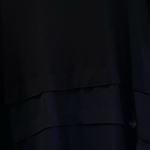 Michael Kors 3/4 length sleeve top - Picture 2 of 5